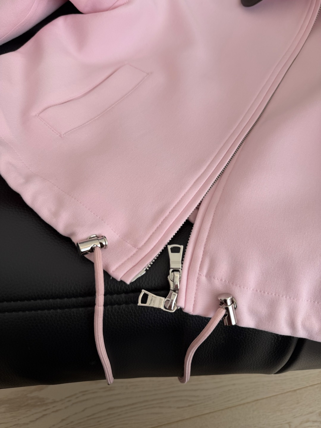 26新款 可拆卸双层领子装饰夹克外套 时髦精必去 日常实穿又简约高级的一件外套 轻薄款 多个季节🉑穿 日