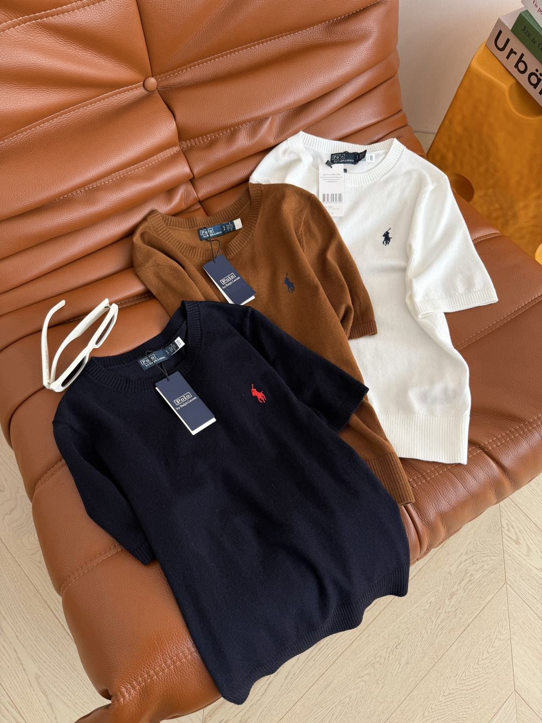 超实穿的针织衫 26新款 小马刺绣短袖针织上衣 轻薄款 一整个夏天都可以穿 舒适透气 简约好搭配 是人手