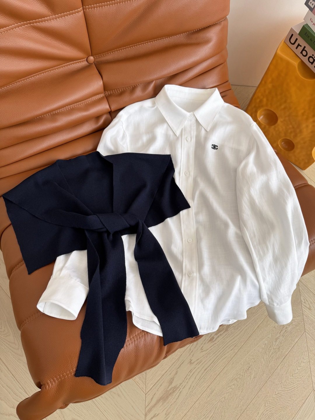 慵懒休闲 26ss 针织披肩装饰两件套衬衫 超好看的配色 实力穿出气质感 条纹和白色两色颜色 白色是亚麻