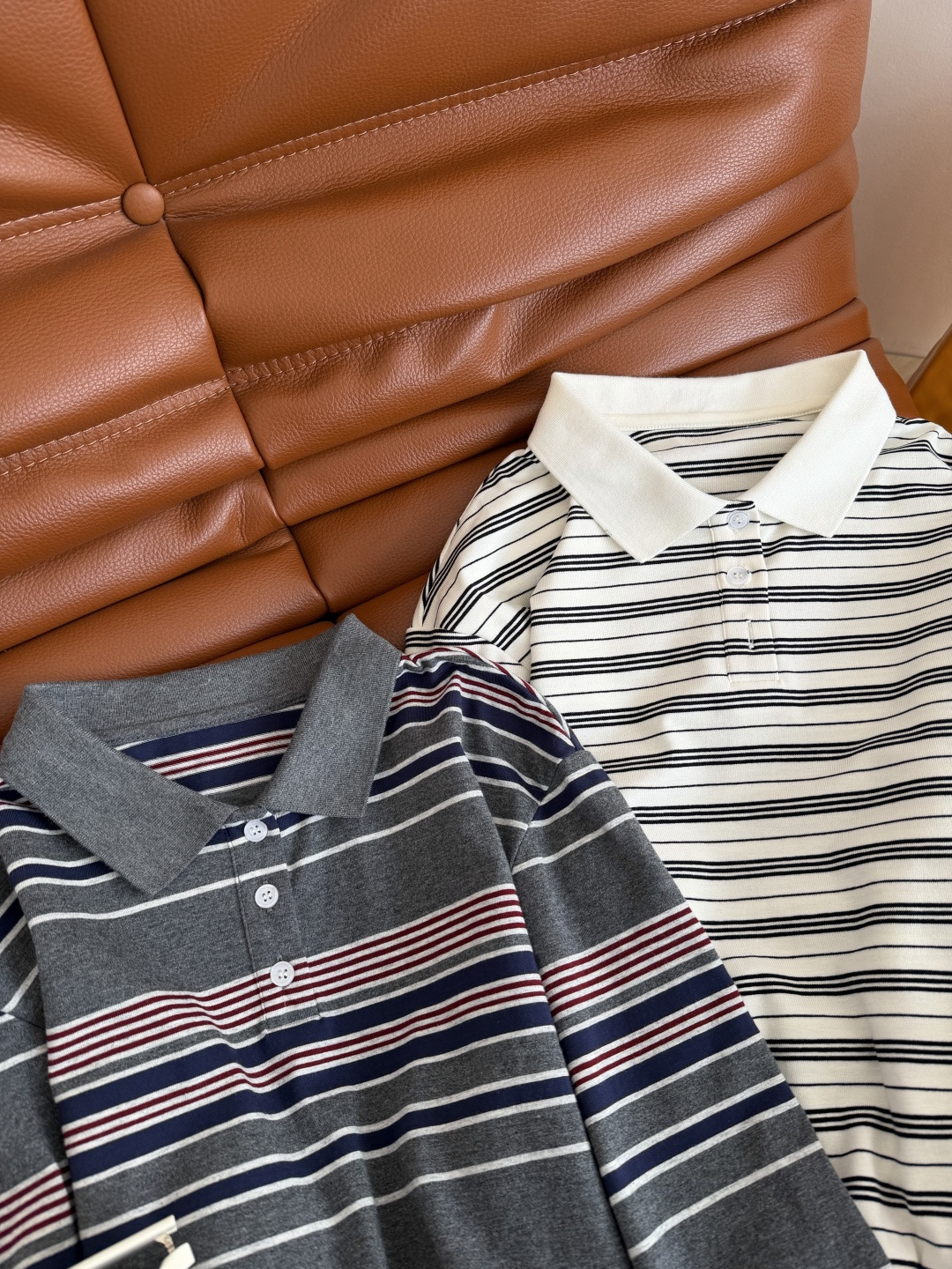 日常休闲穿搭 Polo翻领小上衣 太好穿了 条纹配色很好看 一股学院减龄风 不管什么身材都可以驾驭 休闲