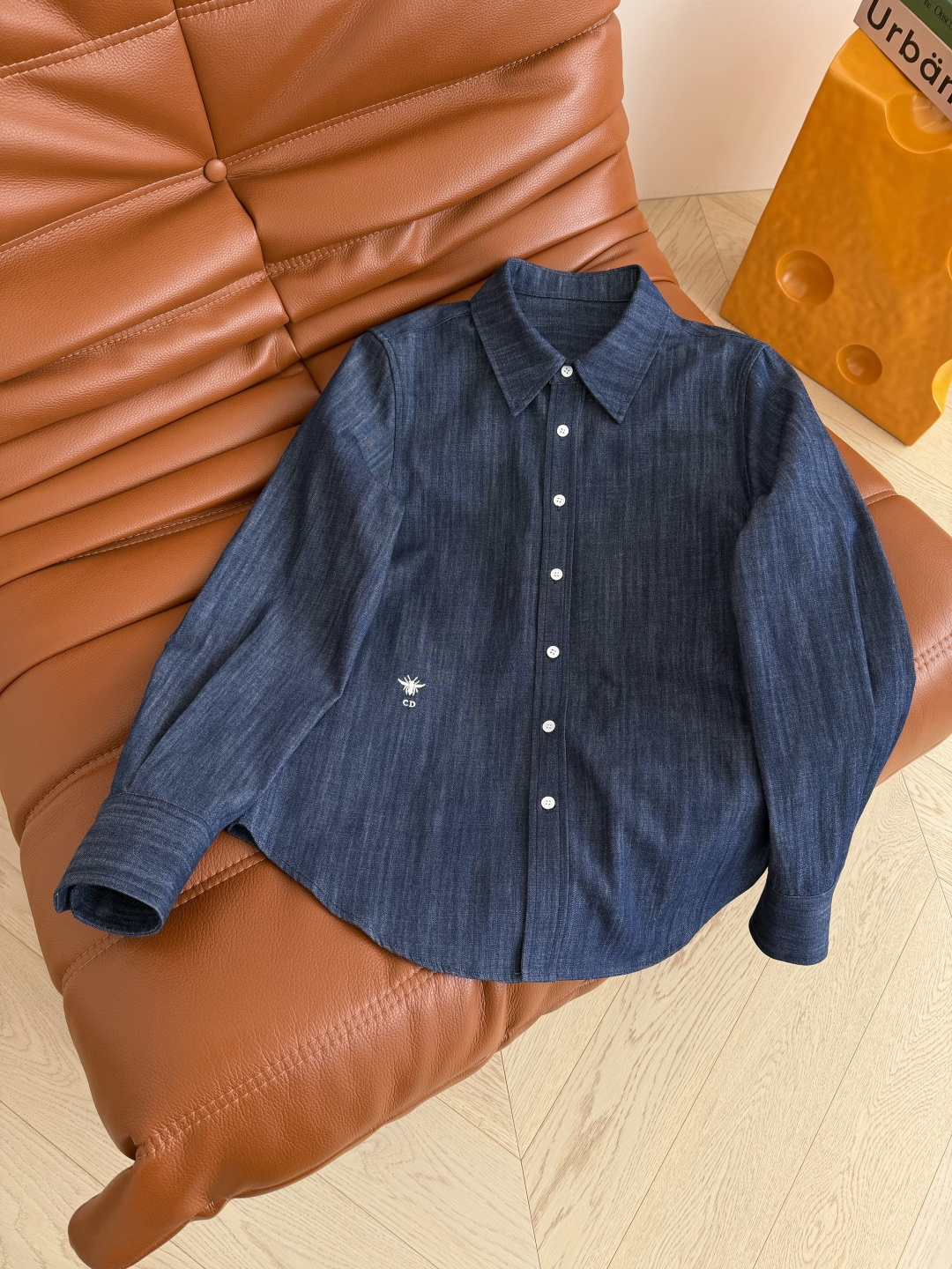 美式休闲推荐 26ss 小蜜蜂刺绣牛仔衬衫 日常搭配休闲慵懒款 自带复古buff 上身秒变博主范 版型比