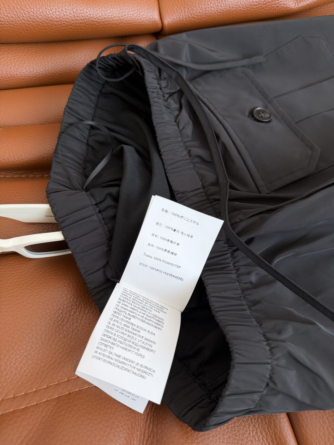 不可缺少的单品 26春夏 工装风口袋设计尼龙半裙 随便搭上衣都不会出错 宽松工装风版型藏肉不局促 夏日穿