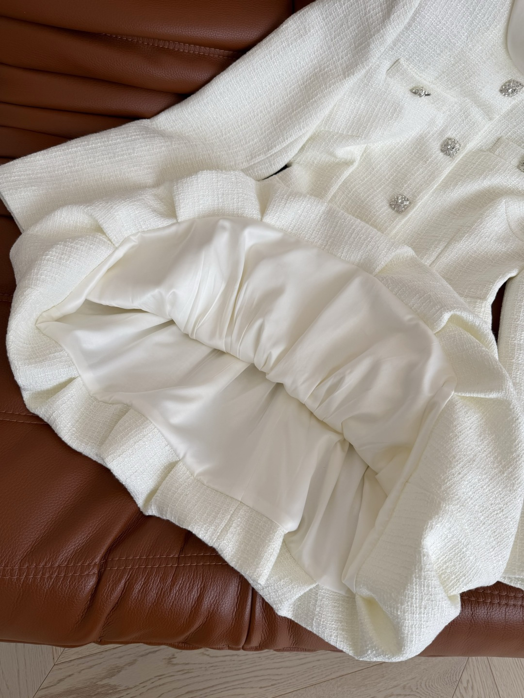 优雅气质 名媛风假两件设计感连衣裙 可以出席重要场合的裙子 日常通勤皆可 修身外套+花苞半裙的假两件设计