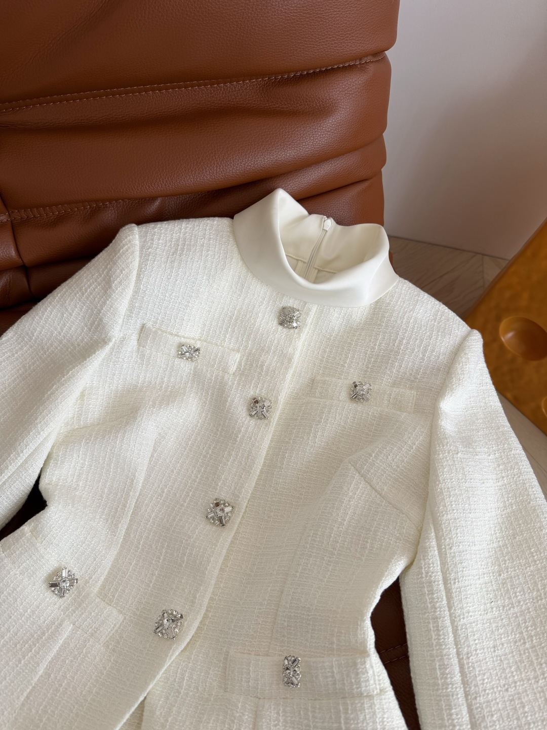 优雅气质 名媛风假两件设计感连衣裙 可以出席重要场合的裙子 日常通勤皆可 修身外套+花苞半裙的假两件设计