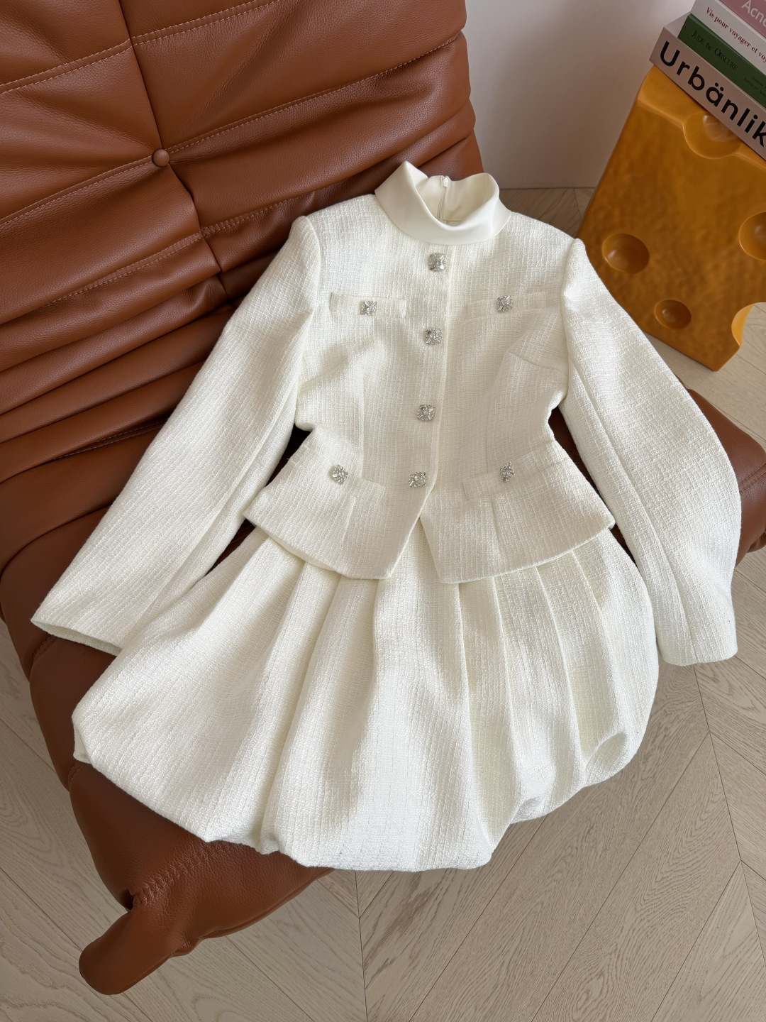 优雅气质 名媛风假两件设计感连衣裙 可以出席重要场合的裙子 日常通勤皆可 修身外套+花苞半裙的假两件设计