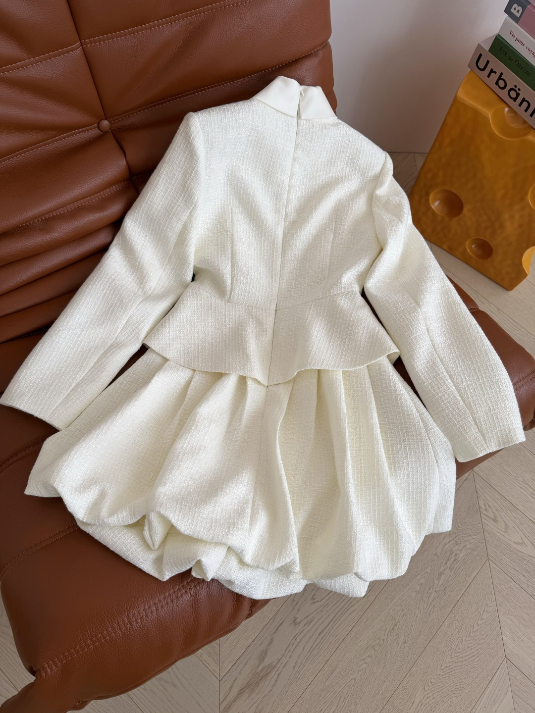 优雅气质 名媛风假两件设计感连衣裙 可以出席重要场合的裙子 日常通勤皆可 修身外套+花苞半裙的假两件设计