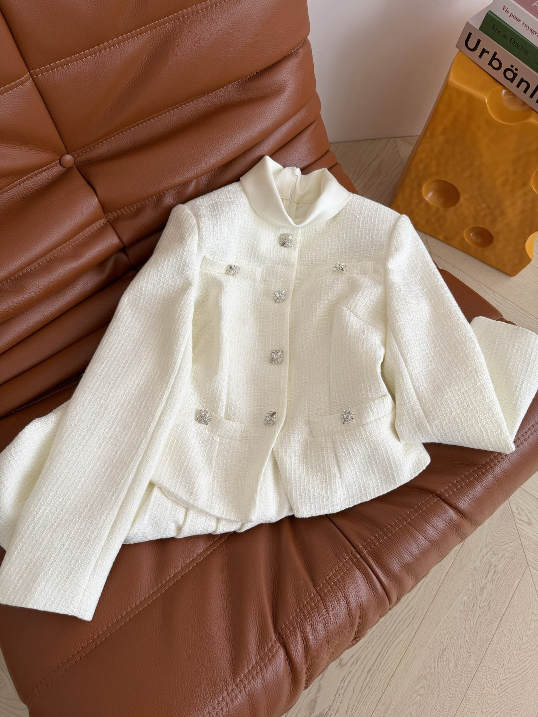 优雅气质 名媛风假两件设计感连衣裙 可以出席重要场合的裙子 日常通勤皆可 修身外套+花苞半裙的假两件设计