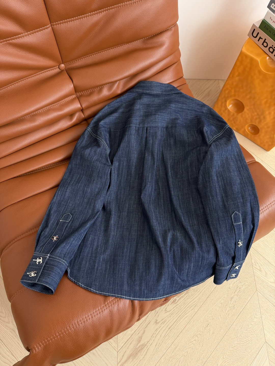 美式休闲 26ss 立体手工双c装饰牛仔衬衫 日常休闲的一款衬衫 上身很有范 气质感在线 纯手工剪裁的双