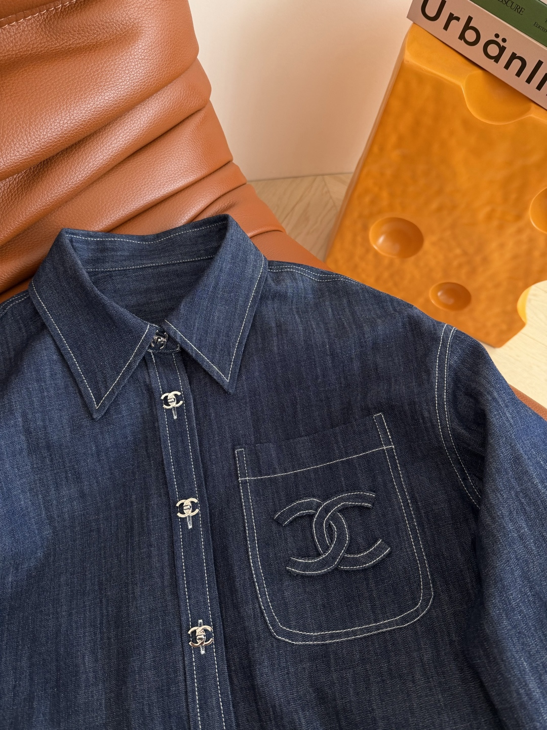 美式休闲 26ss 立体手工双c装饰牛仔衬衫 日常休闲的一款衬衫 上身很有范 气质感在线 纯手工剪裁的双