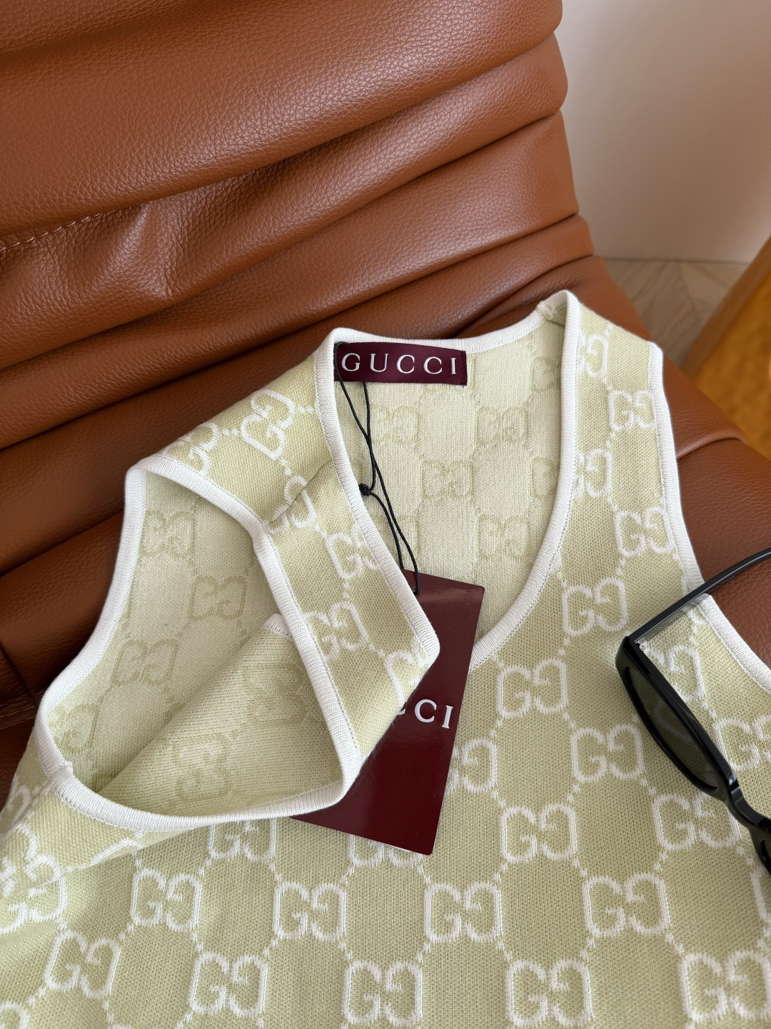 超好看的薄荷绿 26春夏 经典图案提花无袖针织连衣裙 日常出街随意穿 很好出片 背心无袖设计 里面还可以