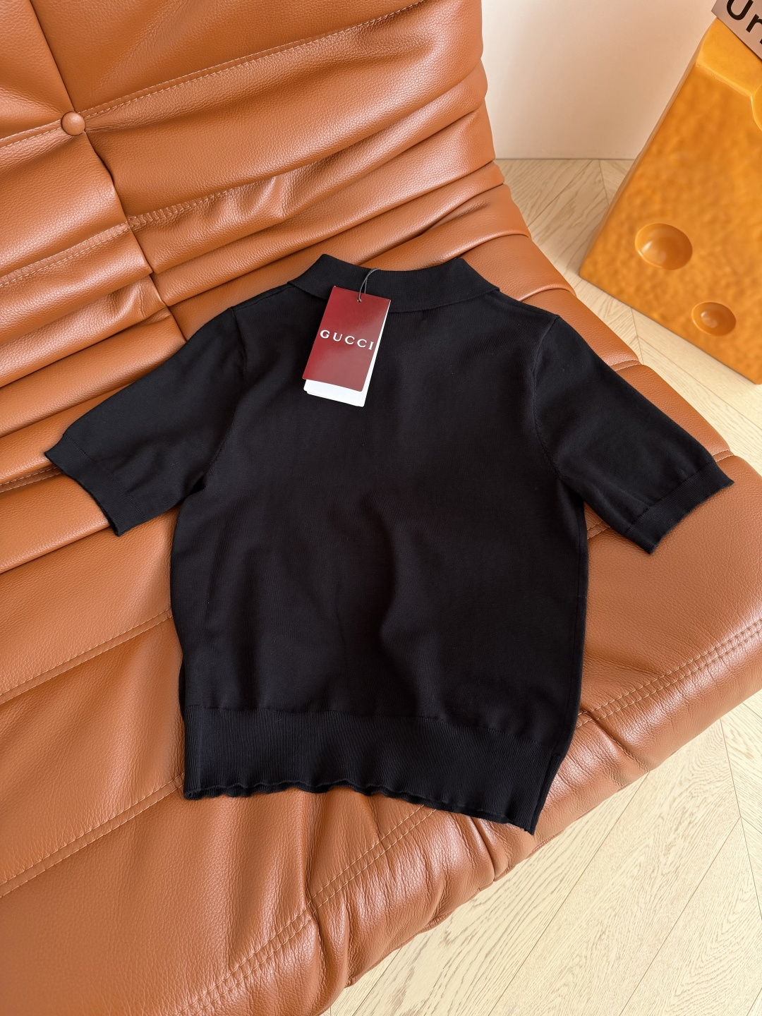 夏季轻薄款针织短袖 26新品 经典logo刺绣翻领针织上衣 简约又好穿 搭配裤子或者半裙都OK Polo