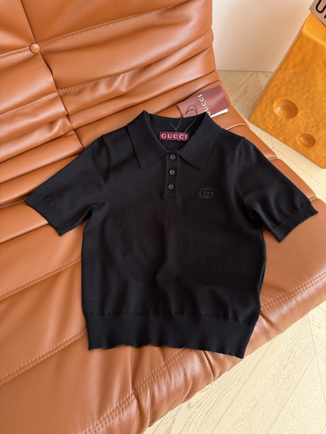 夏季轻薄款针织短袖 26新品 经典logo刺绣翻领针织上衣 简约又好穿 搭配裤子或者半裙都OK Polo