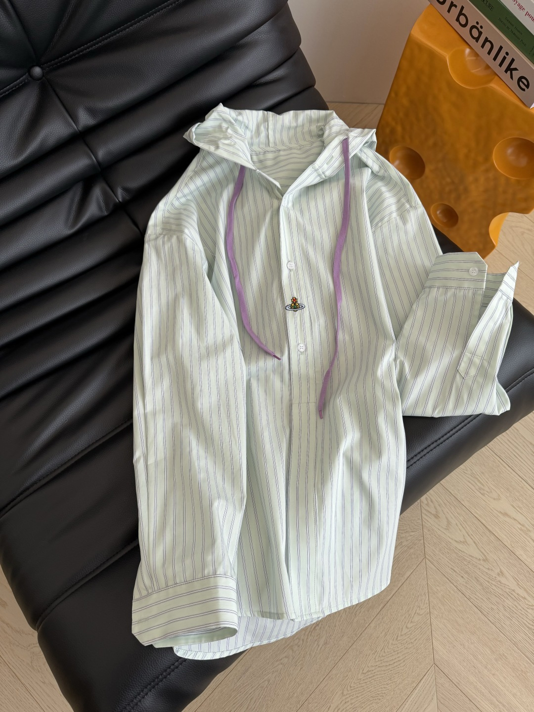 夏季防晒衫 26ss 土星图案刺绣连帽衬衫 凹造型必备的连帽衬衫 廓形感的剪裁 松弛有度 慵懒休闲 搭配