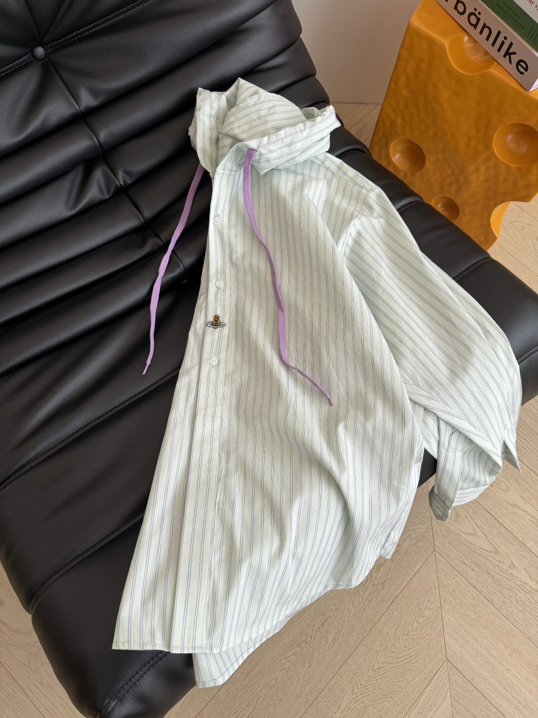 夏季防晒衫 26ss 土星图案刺绣连帽衬衫 凹造型必备的连帽衬衫 廓形感的剪裁 松弛有度 慵懒休闲 搭配