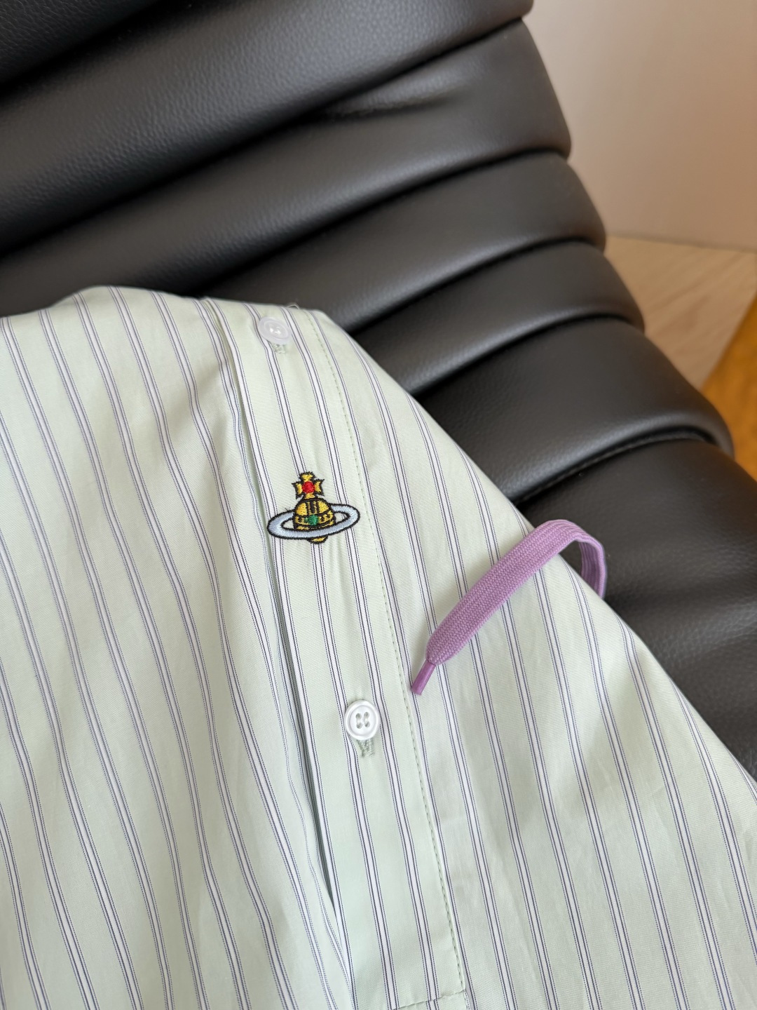 夏季防晒衫 26ss 土星图案刺绣连帽衬衫 凹造型必备的连帽衬衫 廓形感的剪裁 松弛有度 慵懒休闲 搭配