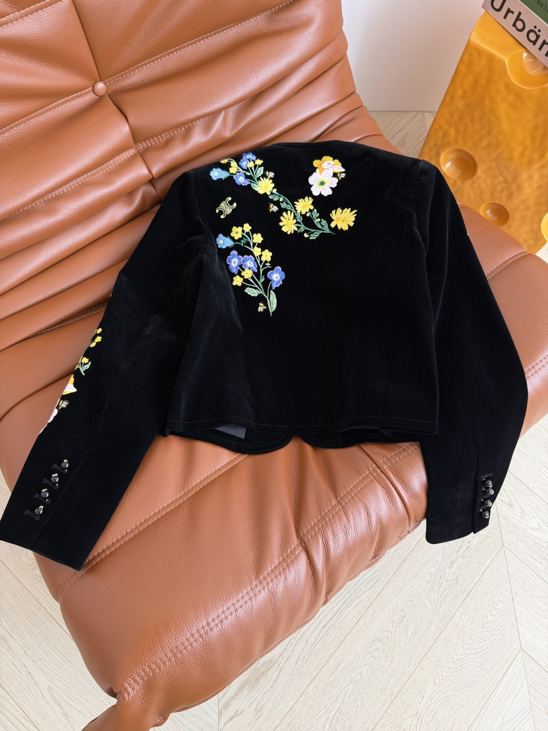 超重工的丝绒外套 26新款 花卉凯旋门图案刺绣丝绒外套 实物太美了 重工高密度刺绣 丛林花卉和凯旋门图案