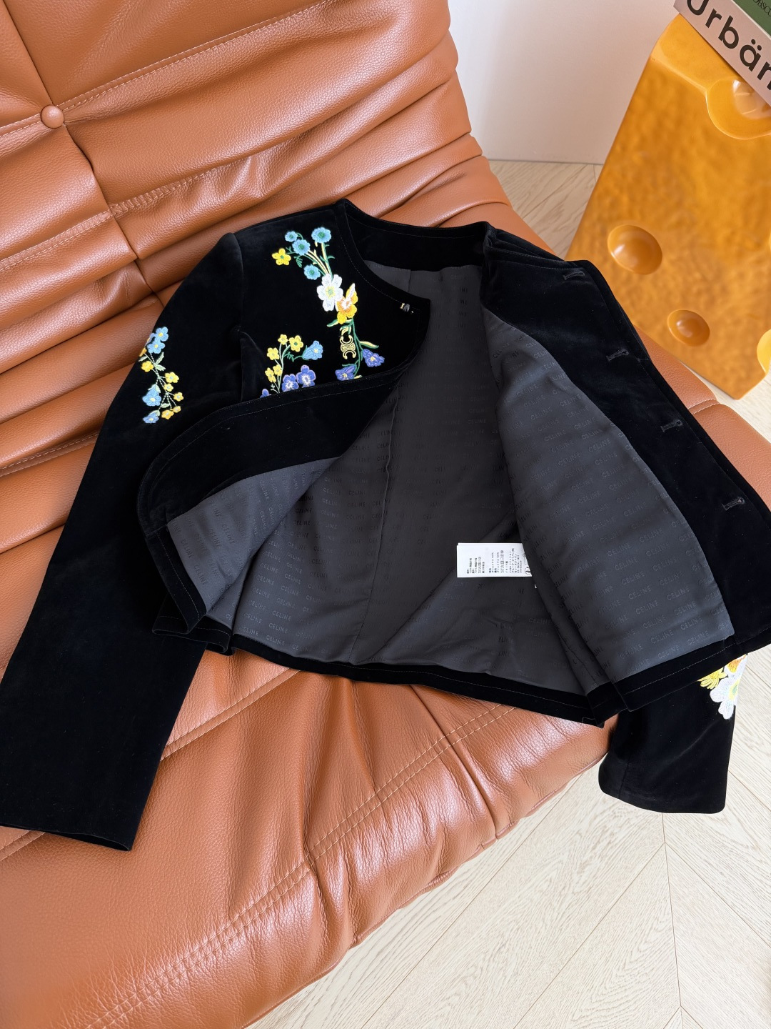 超重工的丝绒外套 26新款 花卉凯旋门图案刺绣丝绒外套 实物太美了 重工高密度刺绣 丛林花卉和凯旋门图案