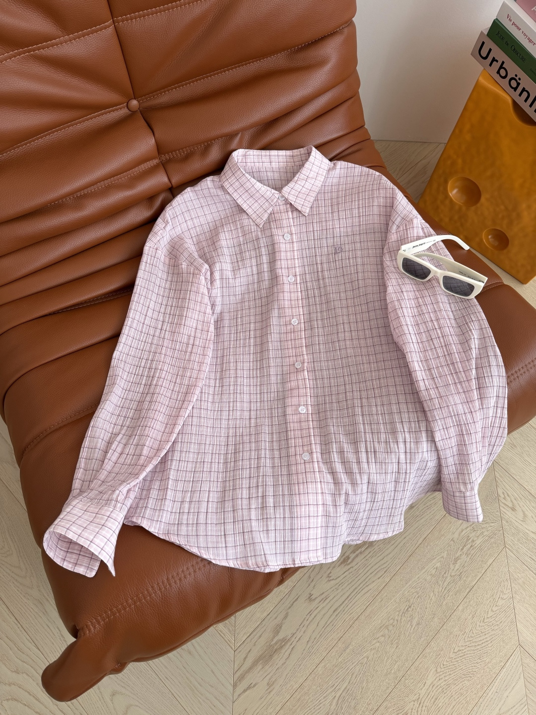 李智恩 杨超越同款 LC字母logo刺绣格子衬衫 夏季凹造型必备防晒衬衫 面料轻薄透气 带有褶皱肌理感 