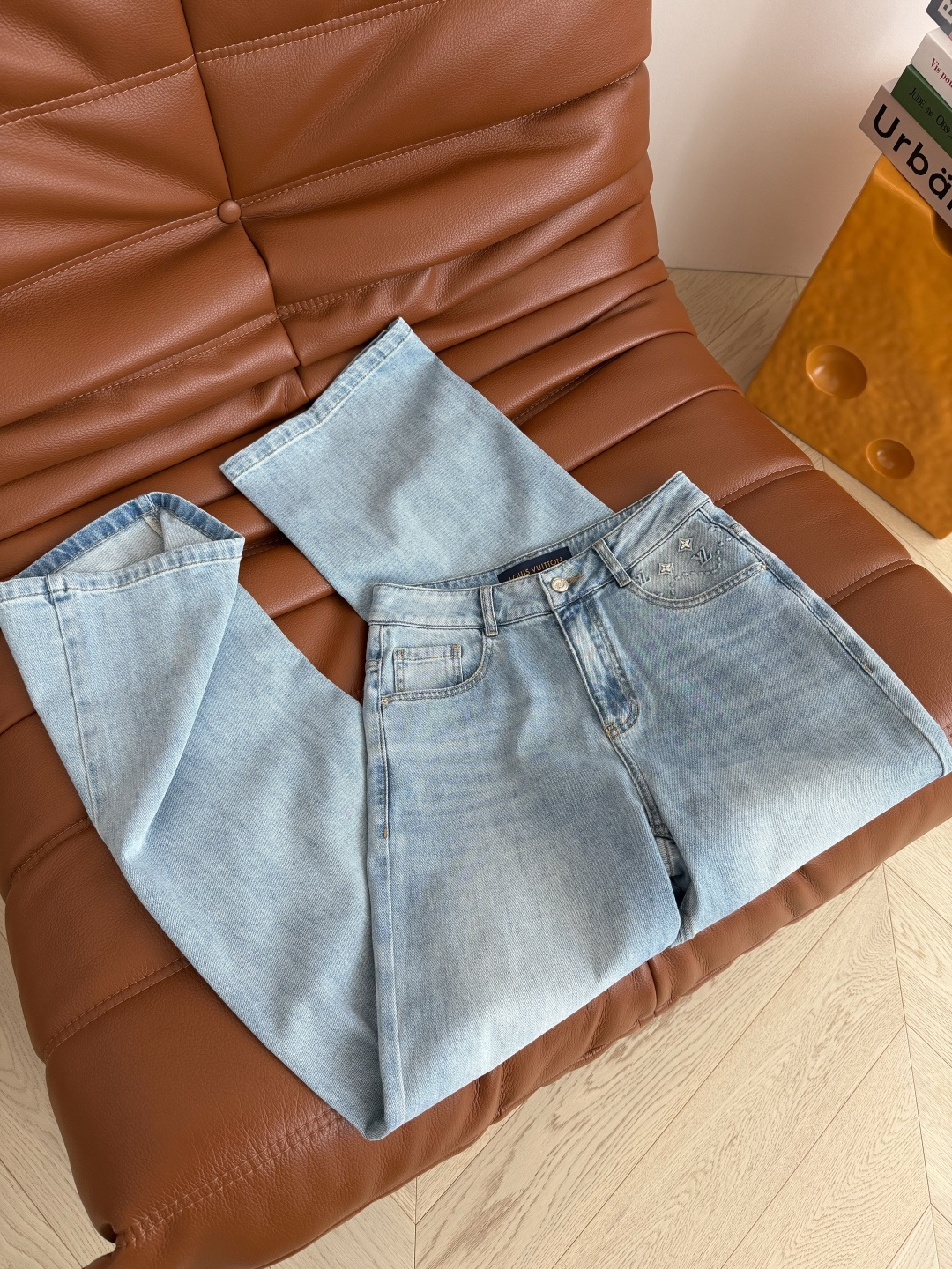 夏季百搭系列 26 春夏 Vintage风格 老花图案装饰牛仔裤 重工款 采用钉珠+立体注胶工艺老花图案