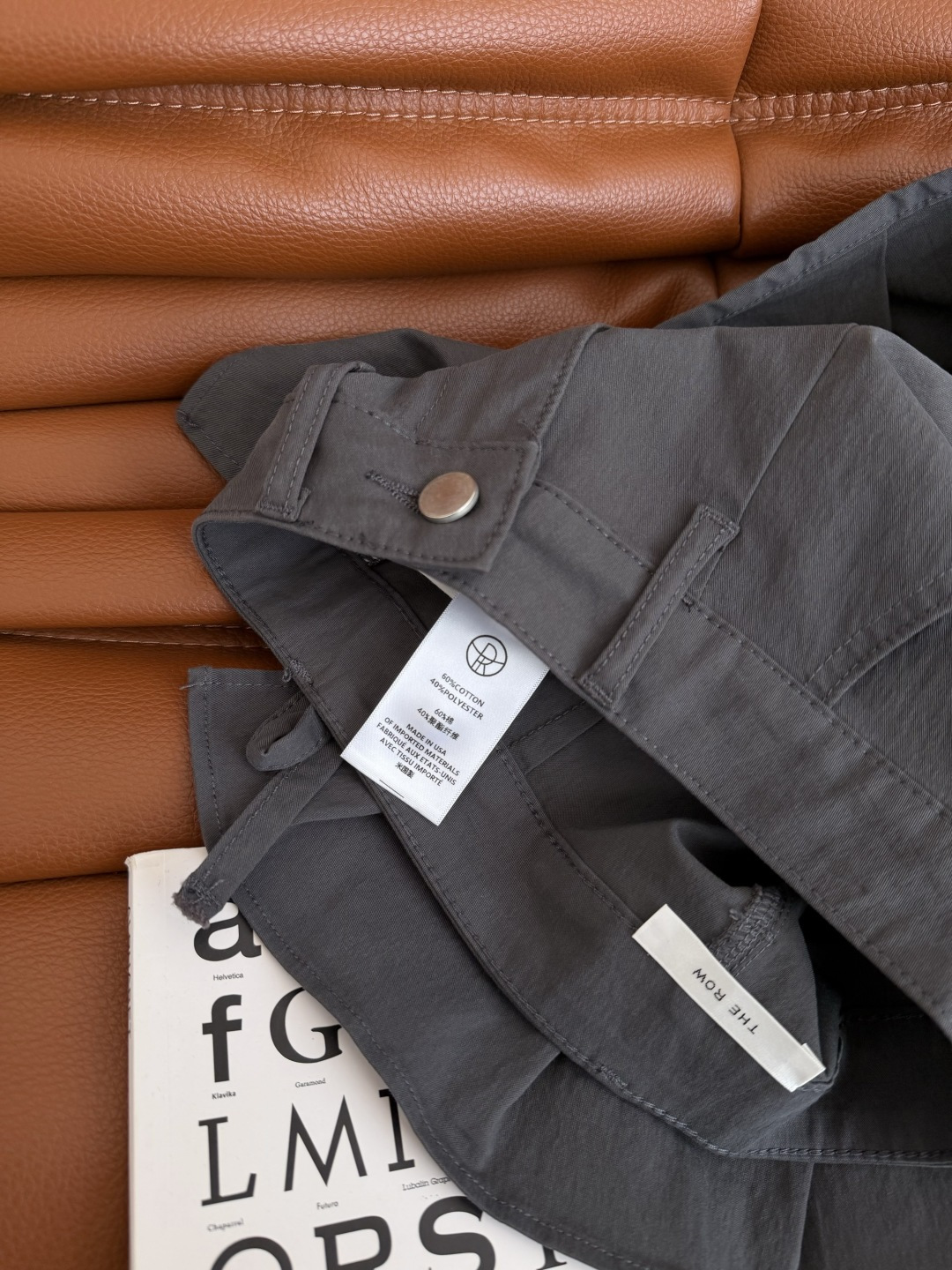 时髦设计 可拆卸荷叶边屁帘设计裤子 上身遮胯藏肉 巨时髦 row风极简设计 又有个性造型感 荷叶边可以拆