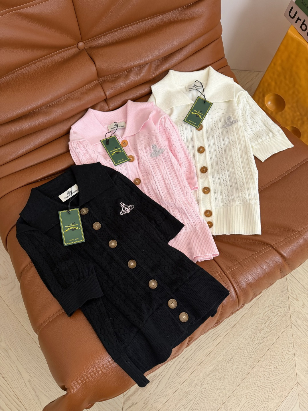 26春夏 土星图案刺绣针织开衫 重工镂空织法 透气性极好 不怕闷热 时髦感在线 开扣小开衫设计 日常巨百