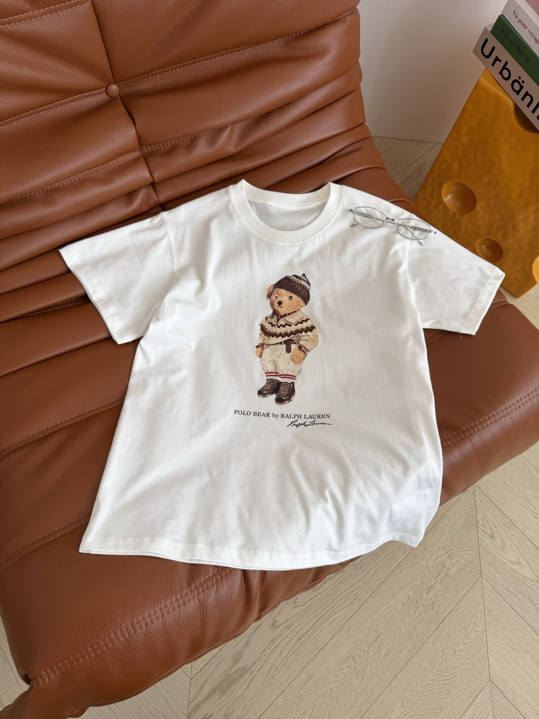 小熊T恤🐻来袭 26ss 绅士小熊印花白色T恤 英伦绅士风小熊 超级可爱吸睛 实物更好看 上身十分吸睛 