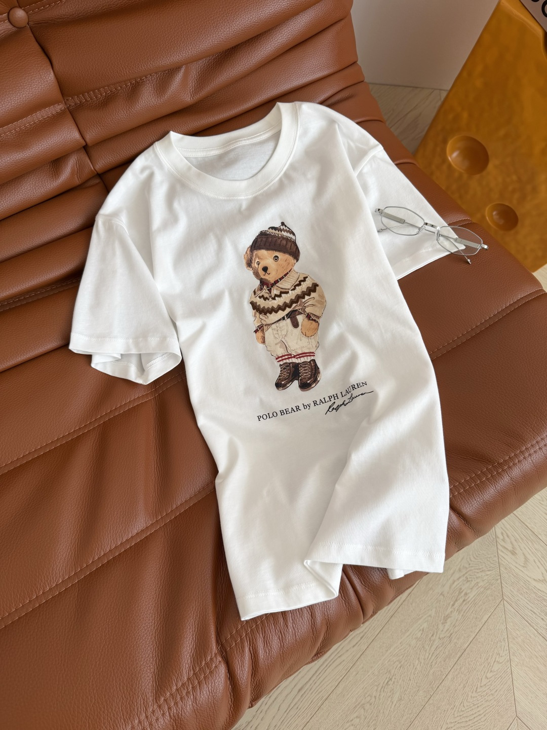 小熊T恤🐻来袭 26ss 绅士小熊印花白色T恤 英伦绅士风小熊 超级可爱吸睛 实物更好看 上身十分吸睛 