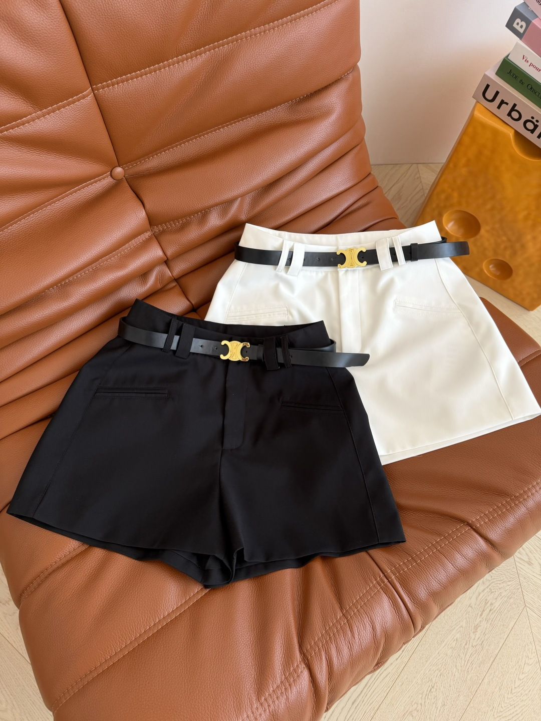 NO:826160,Long-leg artifact, versatile series. Arc de Triomphe belt decorated high-waisted shorts. Minimalist look. Paired with Arc de Triomphe belt. Super versatile in summer. Can be matched with T-shirts or shirts. Can be used for daily vacations or commuting. It is definitely an evergreen match in the wardrobe. The version is super good. It shows the legs and waist. Two colors and four sizes, Celine-clothing, celine, shorts, shirts, tees, t-shirt,19860909长腿神器 百搭系列 凯旋门腰带装饰高腰短裤 极简Look 搭配了凯旋门皮带 夏季超级百搭 无论是T恤衬衫都可以搭配 度假日常或者通勤都可以拿捏 绝对是衣橱里长青搭配款 版型超好 显腿长显腰细 两色四码,赛琳-服装,celine,shorts,shirts,tees，t-shirt,,Women's clothing