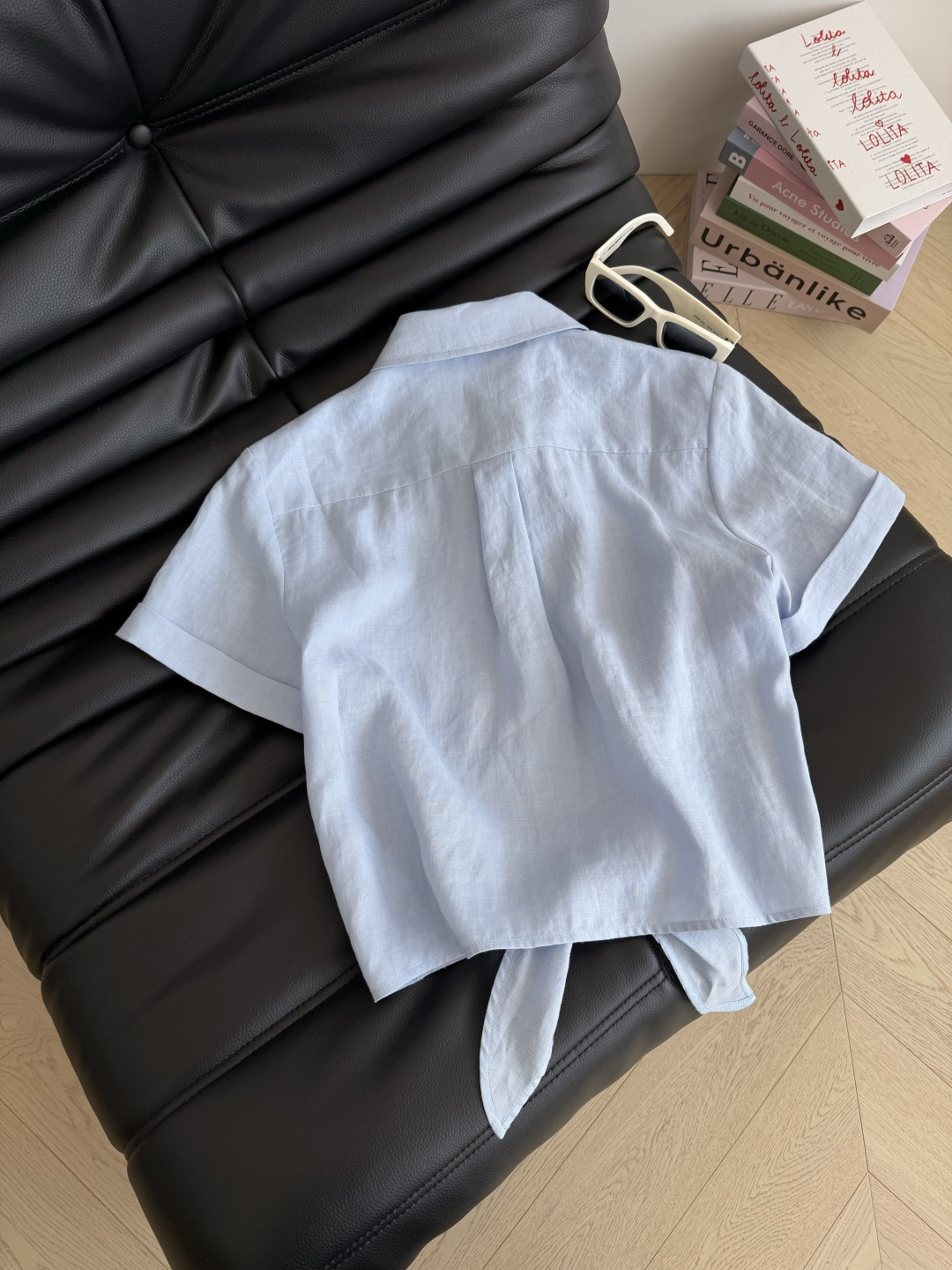 时髦度假风 26ss 骑士图案刺绣logo亚麻衬衫 超级出片的衬衫 下摆是兔耳朵绑带设计 很有休闲度假F