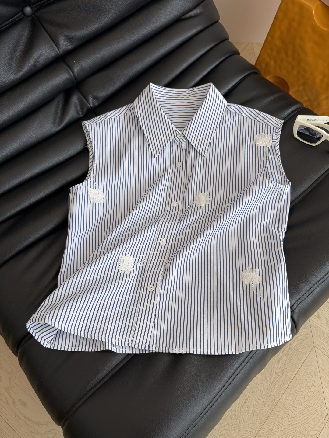 重工衬衫 26ss 刺绣+亮片钉珠工艺花朵装饰衬衫 简约又有工艺感 日常百搭小衬衫 随意搭配慵懒时髦随手