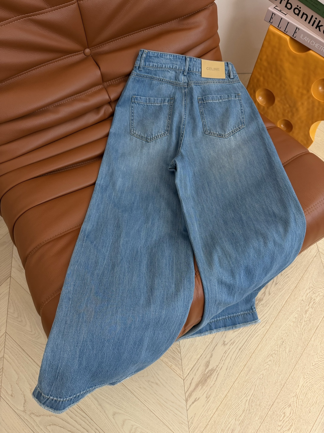 셀린느 26SS 여성 바지 132822 Celine Pants 썸네일 이미지