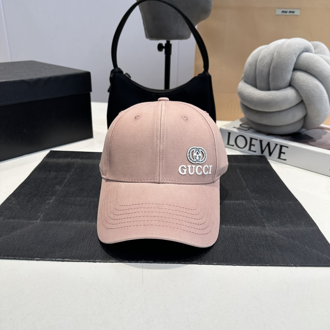 NO:809512,Gucci Baseball Cap GUCCI official website new product, baseball cap, original quality is very popular. The workmanship is very exquisite, high-end and classy!  Low-key luxury, easy to carry!  Running volume!  , hat. scarf. socks, gucci, socks, hats19860909古奇棒球帽 GUCCI 官网新品,棒球帽,原单品质火爆来袭 工艺非常精美 高档大气上档次！低调奢华,方便携带！跑量！,帽子.围巾.袜子,gucci,socks,hats,accessory