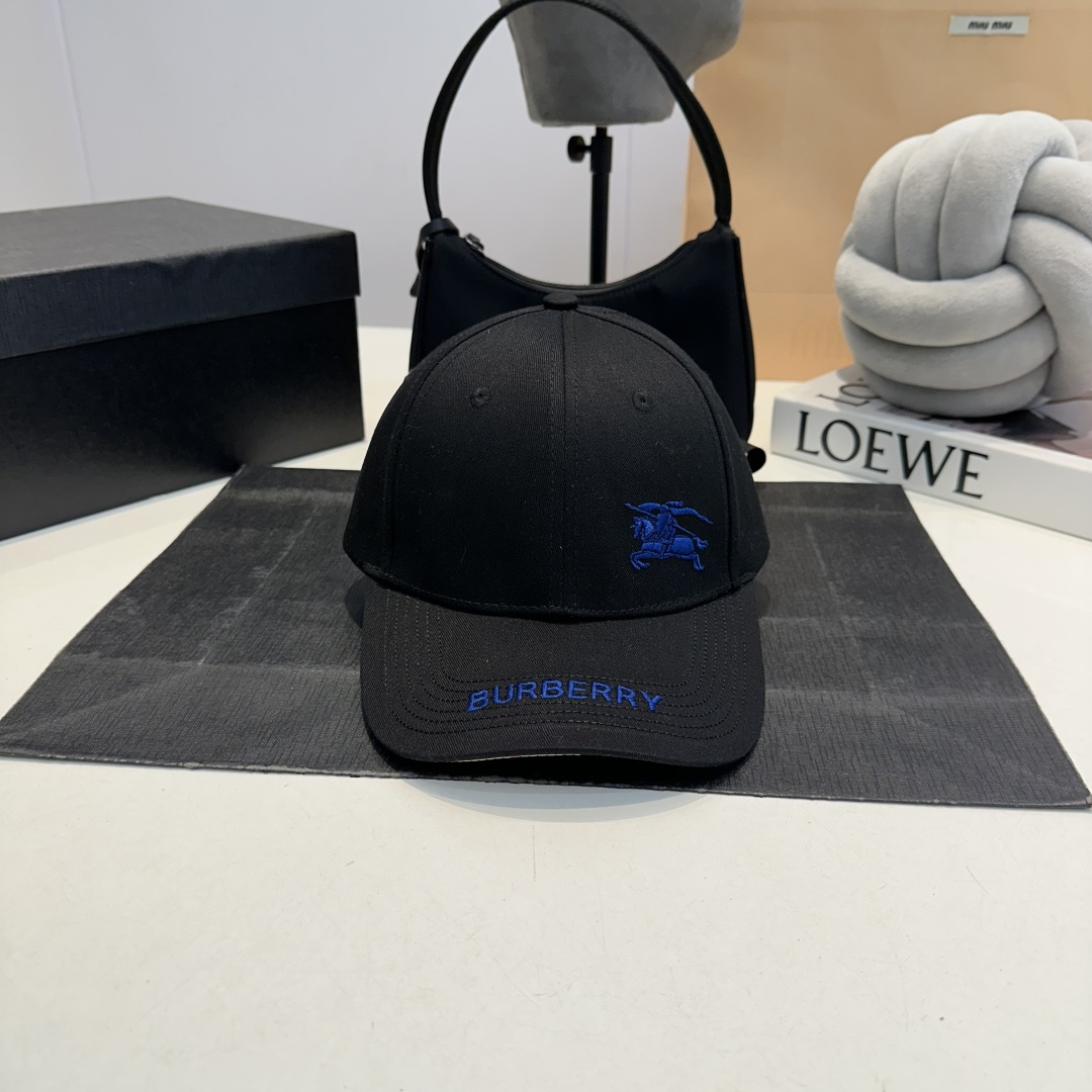 NO:809252,Burberry (Burberry) 25 new original baseball caps, best-selling pure cotton lining at the counter, perfect fit, original quality, exclusive physical photography, suitable for men and women, hats, scarves, socks, burberry, burberry, socks, hats19860909Burberry（巴宝莉）25新款原单棒球帽 专柜热卖款纯棉内里,完美版型,原厂品质,独家实物拍摄,男女适用,帽子.围巾.袜子,burberry,burberry,socks,hats,accessory