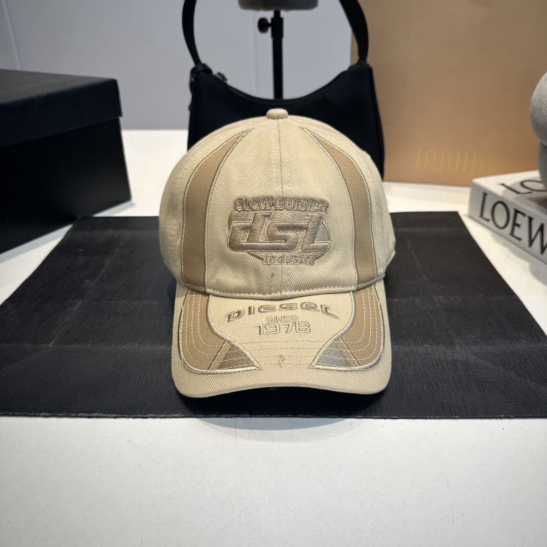 NO:809364,Diesel Baseball Cap Baseball Cap, a must-have when going out on the street, very easy to match, high quality, complete internal standards, buy it now!  , hat. scarf. socks, socks, hats19860909Diesel 迪赛 棒球帽 棒球帽,出街必备超好搭配,高品质 内标齐全,赶紧入手！,帽子.围巾.袜子,socks,hats,accessory