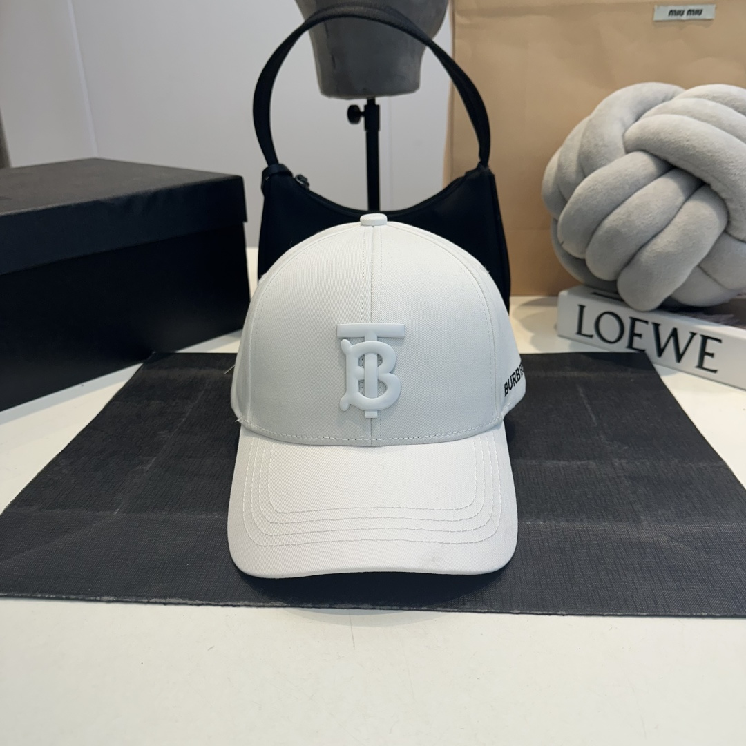 NO:809783,BURBERRY official website new classic baseball cap, original quality, very popular, very exquisite craftsmanship [love], high-end and classy, ​​low-key luxury, easy to carry, hats, scarves, socks, burberry, burberry, socks, hats19860909巴宝莉BURBERRY 官网新品经典款 棒球帽 原单品质 火爆来袭 工艺非常精美[爱心] 高档大气上档次 低调奢华 方便携带,帽子.围巾.袜子,burberry,burberry,socks,hats,accessory