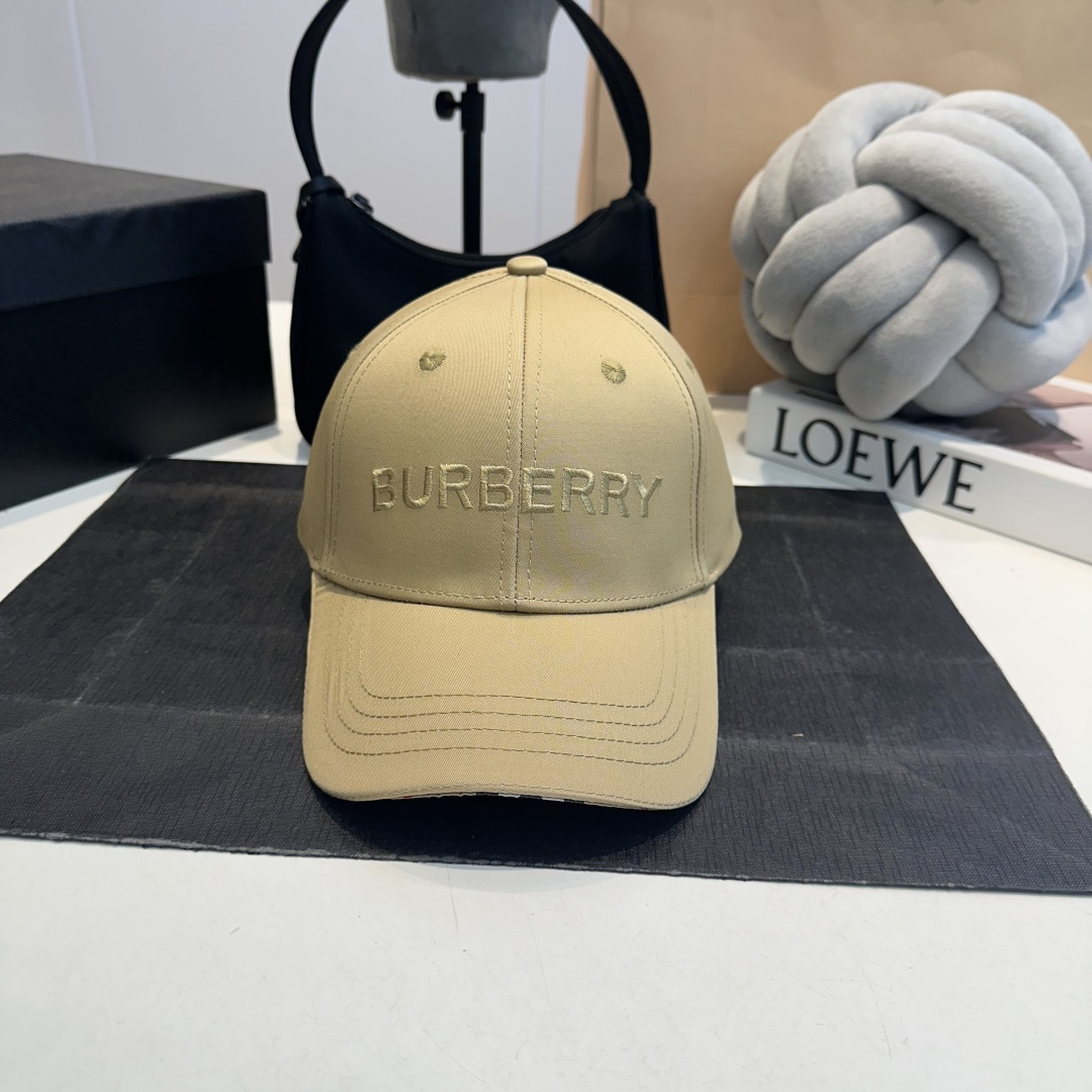 NO:809780,Burberry (Burberry) 25 new original baseball caps, best-selling pure cotton lining at the counter, perfect fit, original quality, exclusive physical photography, suitable for men and women, hats, scarves, socks, burberry, burberry, socks, hats19860909Burberry（巴宝莉）25新款原单棒球帽 专柜热卖款纯棉内里,完美版型,原厂品质,独家实物拍摄,男女适用,帽子.围巾.袜子,burberry,burberry,socks,hats,accessory