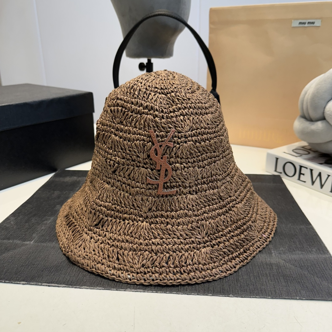 P55 YSL圣罗兰夏季新款手勾草编渔夫帽 来自手勾的艺术,很喜欢本草的材质 复古风,夏季凹造型真的不要太好看