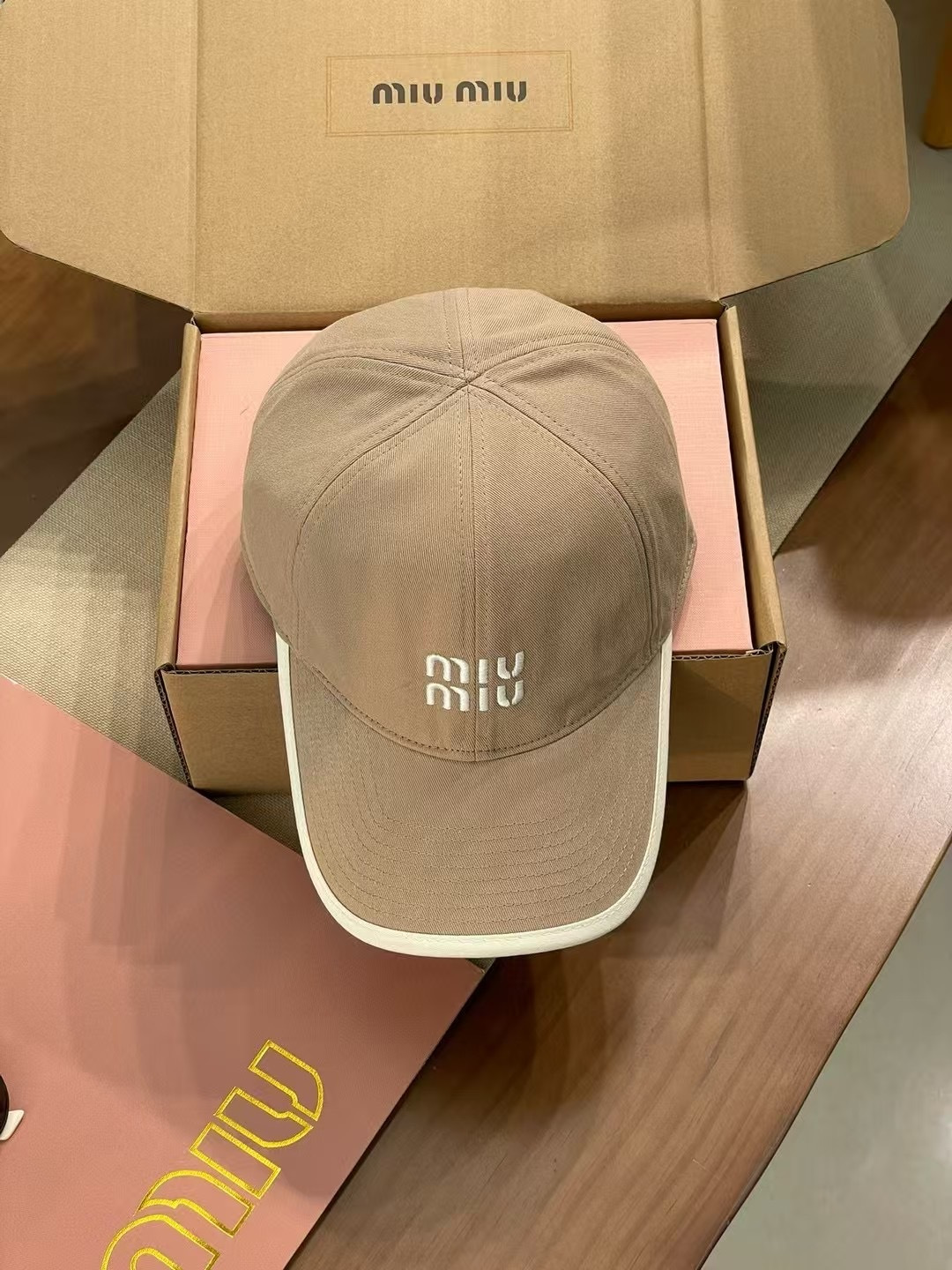 미우미우 모자 81432 Miu Miu Cap