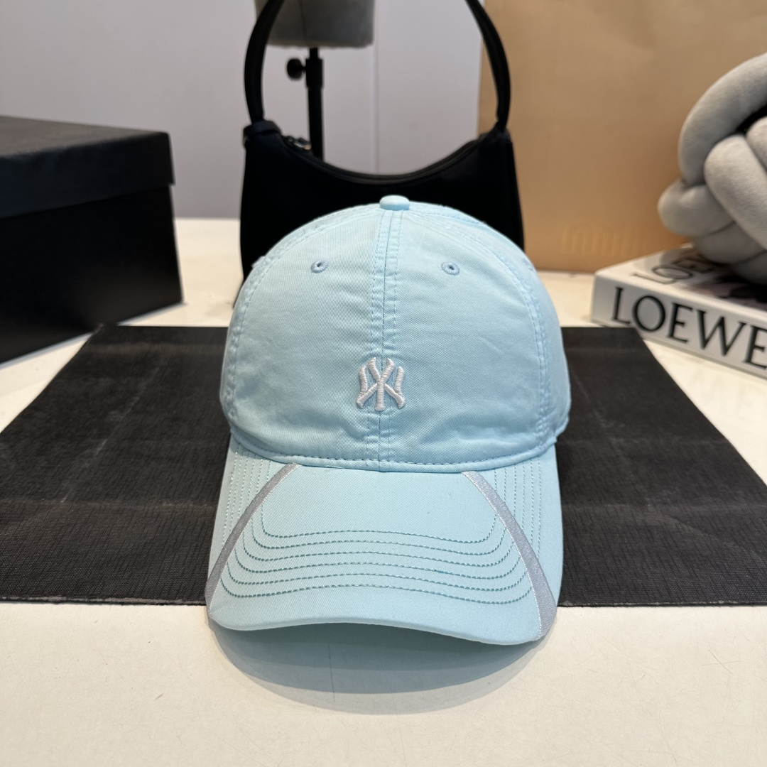 P40 NY(New York)刺绣棒球帽， 简洁大气！1:1开模订制，原厂透气帆布料 细节堪称完美，独家实物拍摄，男女适用。