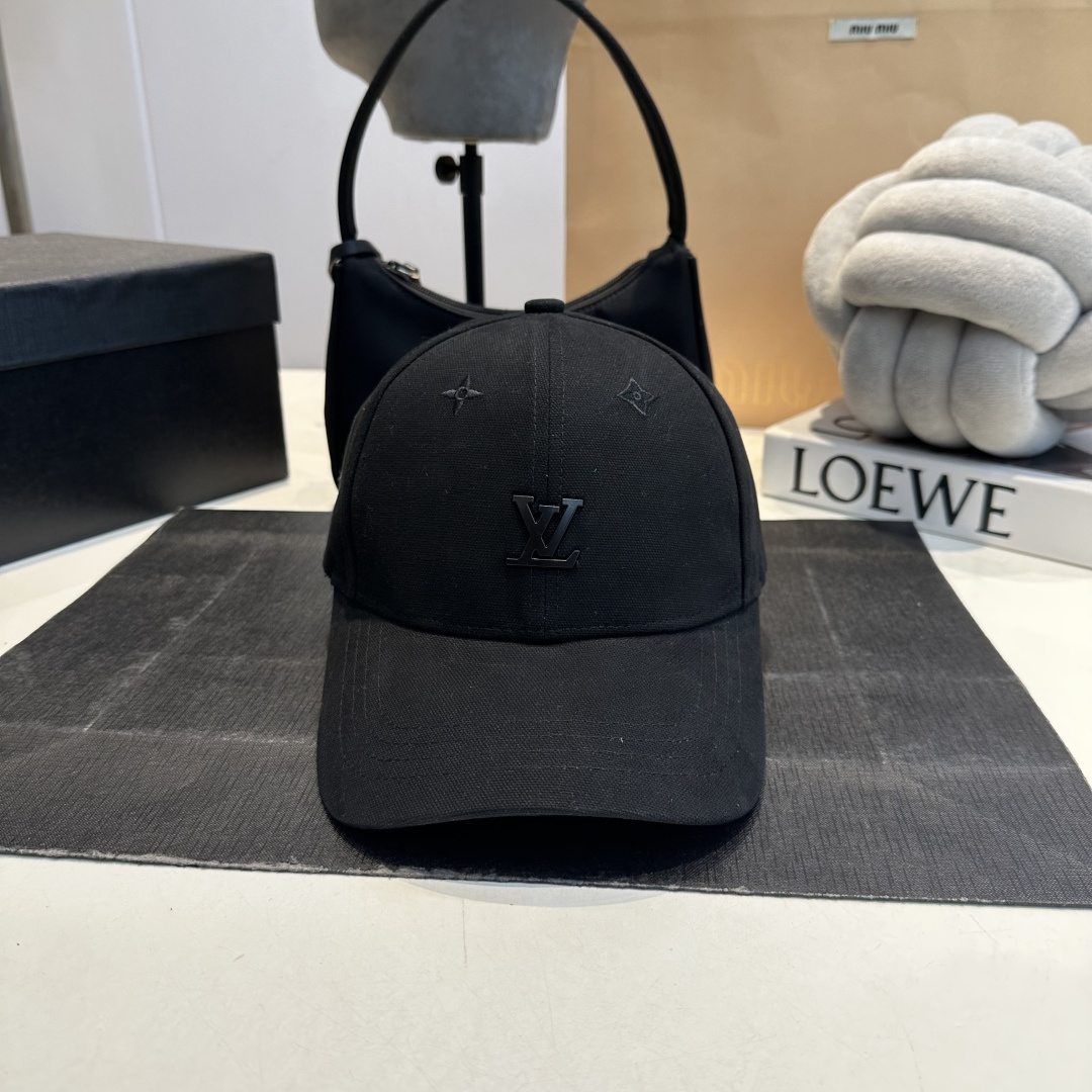 NO:810049,LV new baseball cap 25 years counter new style, head circumference 57cm, hat, scarf, socks, louis vuitton, socks, hats19860909lv新款棒球帽25年专柜新款,头围57cm,帽子.围巾.袜子,louis vuitton,socks,hats,accessory