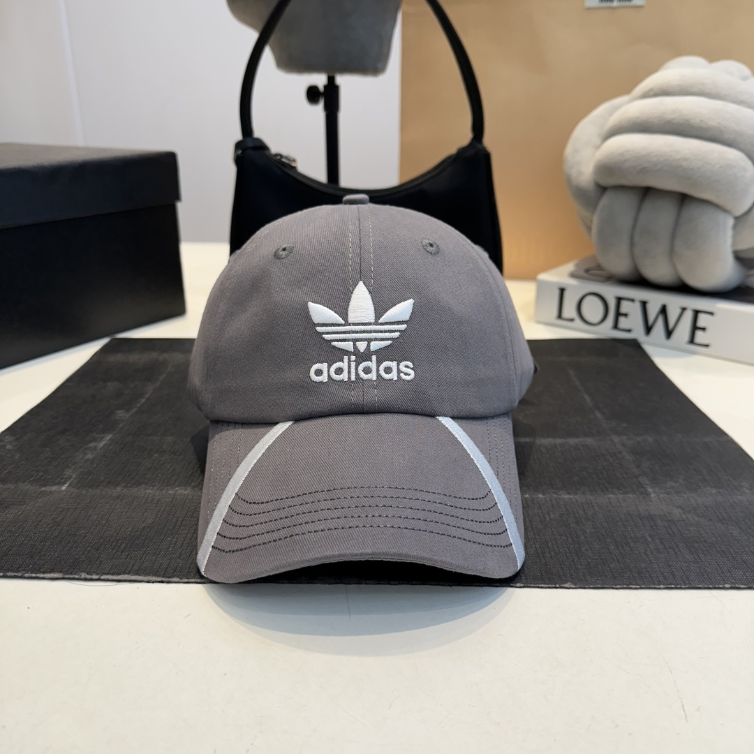 NO:810041,Adidas clover embroidered thorn hat baseball cap. The top version of custom-woven twill brushed fabric, super texture!  , hat. scarf. socks, socks, hats19860909阿迪三叶草刺绣刺帽子棒球帽 顶级版本定织斜纹磨毛面料,超有质感！,帽子.围巾.袜子,socks,hats,accessory