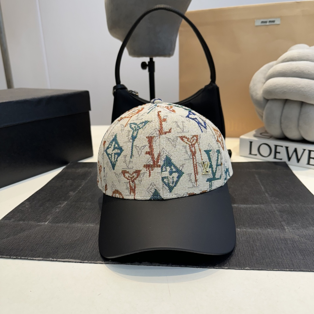 NO:810045,LV baseball cap, the new Louis Vuitton full-print baseball cap, is in hot shipment, and it is a versatile item that looks great with any combination. The quality is excellent, fashionable and versatile, hats, scarves, socks, louis vuitton, louis vuitton, socks, hats19860909LV棒球帽新款路易威登满印棒球帽 火爆出货,百搭单品随便搭配都很好看 质量超赞 时尚百搭,帽子.围巾.袜子,louis vuitton,louis vuitton,socks,hats,accessory