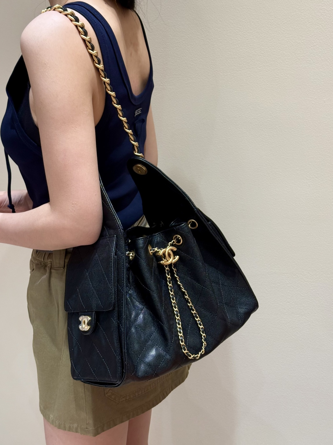 ❤️ Imagen de la parte superior del cuerpo del modelo 25S Primavera y verano Chane1 25s 25bolso de cuero de lichi Xiaoxi…