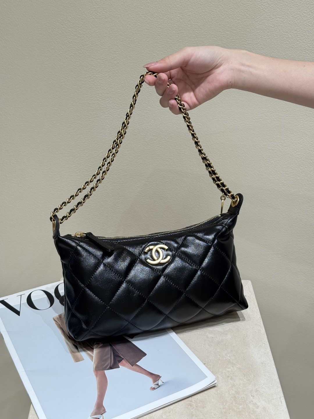 Serie de primavera y verano 25S Chane1 Bolso hobo de bola de masa hobo de oro negro 25S👜 La cadena doble se puede ajus…