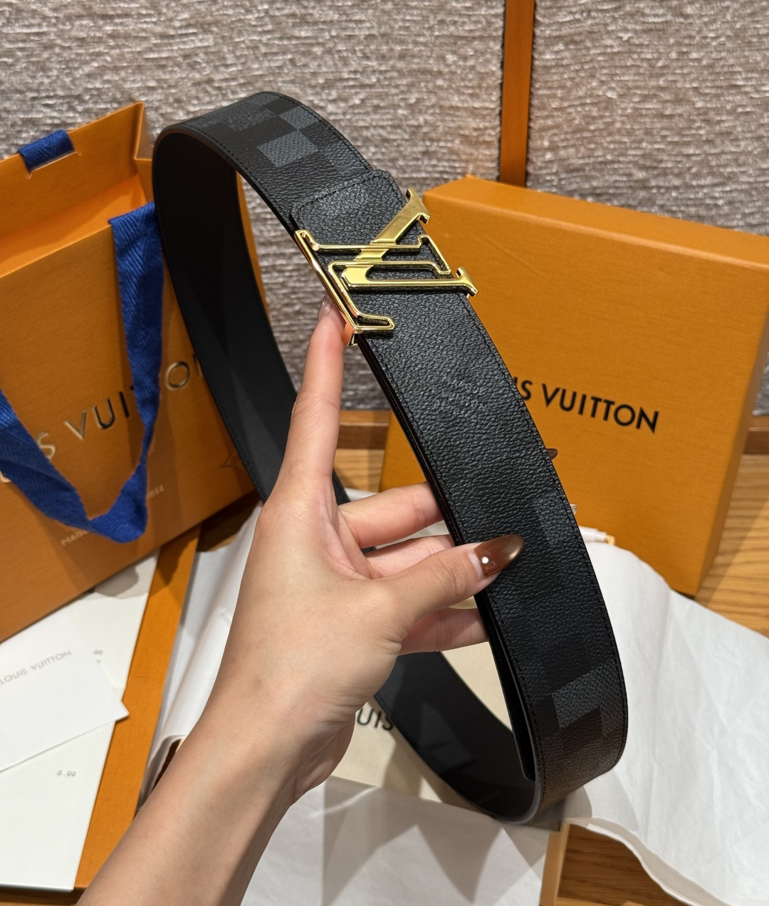 루이비통 이니셜 다모플라주 40mm 리버시블 벨트 상세 이미지 4