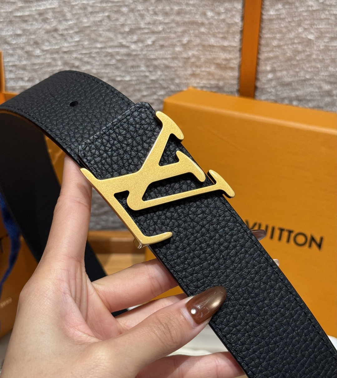 루이비통 JD350 타우릴롱 40mm 리버서블 벨트 상세 이미지 5