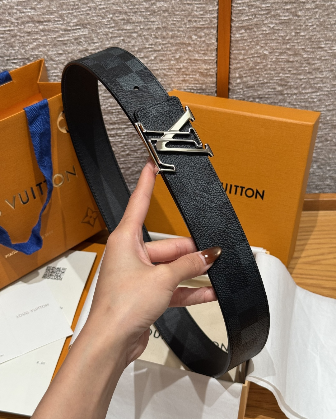 루이비통 이니셜 다모플라주 40mm 리버시블 벨트 상세 이미지 4