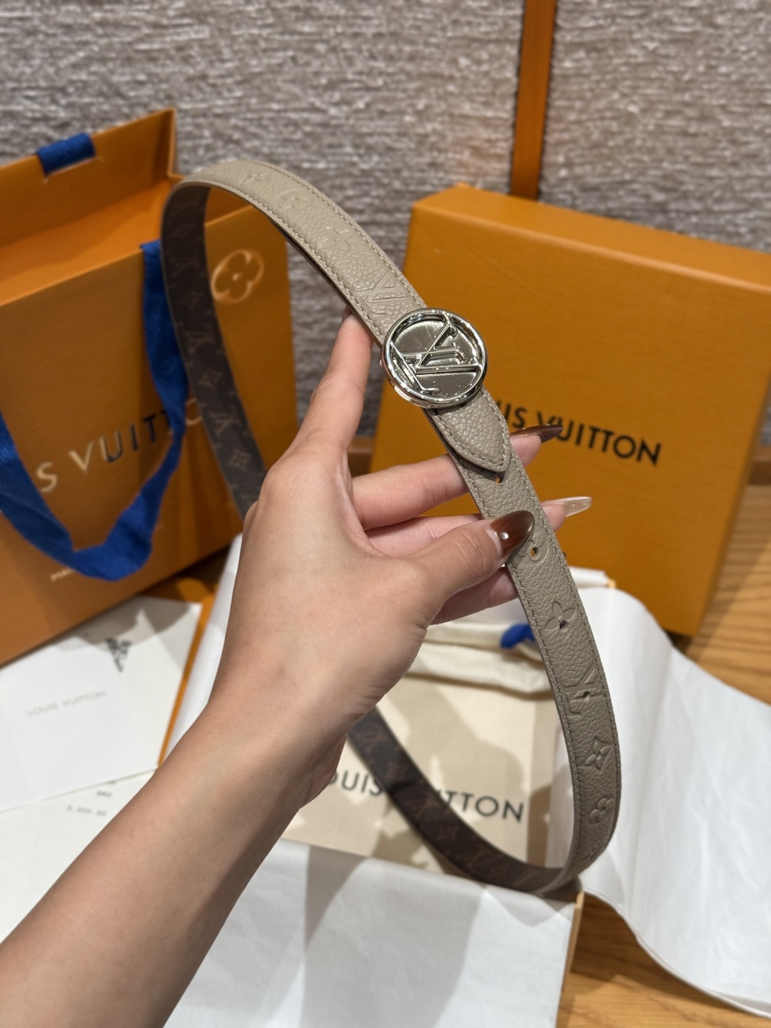 루이비통 도핀 20mm 리버시블 벨트 상세 이미지 4