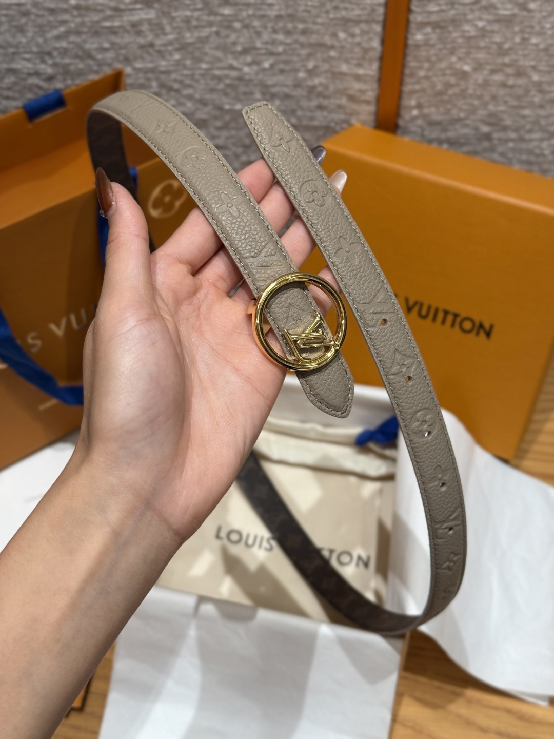 루이비통 도핀 20mm 리버시블 벨트 상세 이미지 6