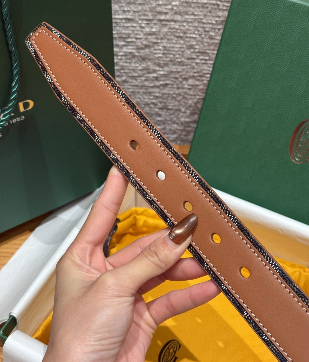 0-戈雅FLORIDA皮带 FLORIDA皮带的宽度非常适合休闲风格-Top High Quatity Cheap Sneakers Fashion Clothing Clothes Bags handbags Shoes of all Brand wholesale With The best Quality And Beautiful Price from China Factory Chinese suppliers wholesaler seller 0-戈雅FLORIDA皮带 FLORIDA皮带的宽度非常适合休闲风格